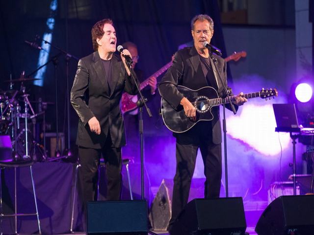 El primer fin de semana de fiestas ha estado marcado por la gran cantidad de público en los conciertos y en el pregón