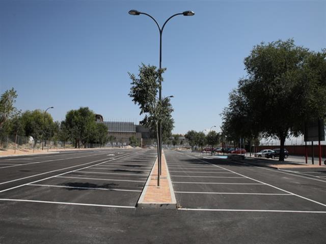 Terminado el aparcamiento con 208 plazas gratuitas en Juan de la Cierva