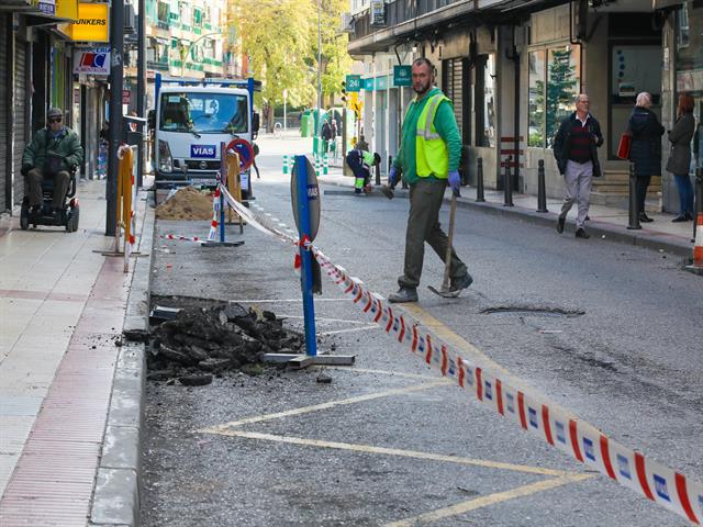 Comienza la reparación y asfaltado de la calle Pizarro