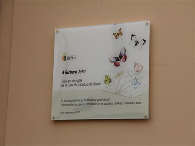 Una placa en la escuela de adultos ‘Casa de la Cultura’ recordará a Richard John