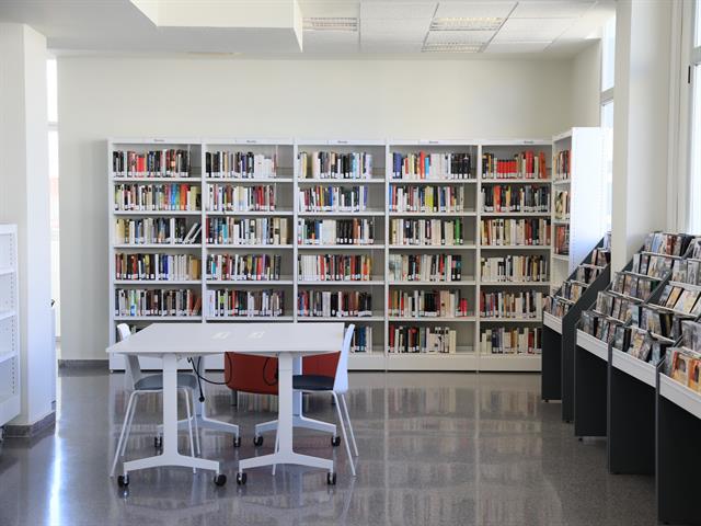 Lorenzo Silva inauguró la biblioteca que lleva su nombre en Getafe Norte