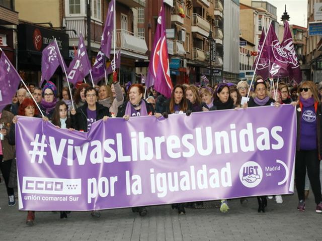 Miles de vecinos y vecinas participaron en las manifestaciones feministas en Getafe