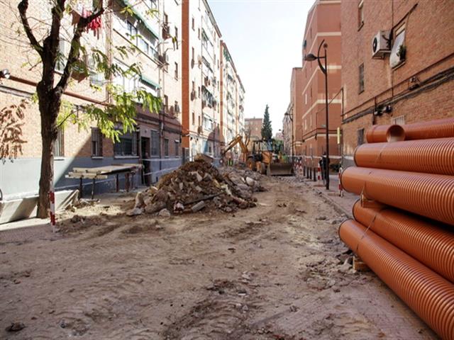 A pleno rendimiento las obras del Plan Margaritas para rehabilitar uno de los barrios más antiguos de Getafe