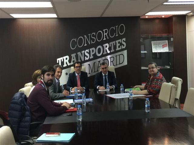 El Ayuntamiento y el Consorcio Regional de Transportes acuerdan la modificación de la línea 3 de autobuses para convertirla en circular