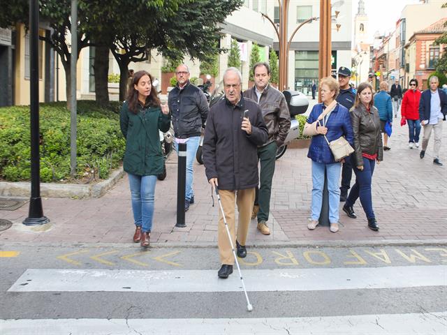 El Ayuntamiento de Getafe instala un sistema pionero en semáforos para personas con discapacidad visual