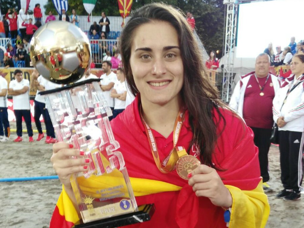 La getafense Patricia Encinas se proclama campeona del mundo de balonmano playa con la selección española