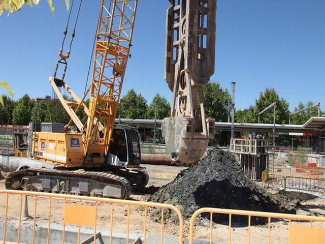 Continúan las obras de conexión para el acceso peatonal de Los Molinos a la Estación del Casar