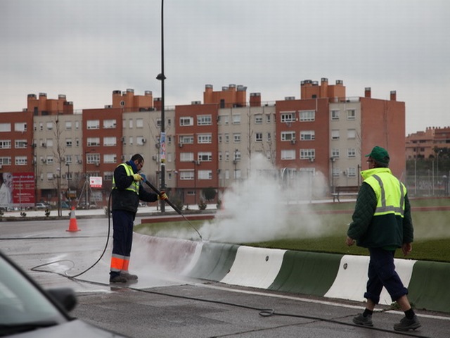 El Ayuntamiento de Getafe pone en marcha un plan especial de hidrolimpieza en todos los barrios