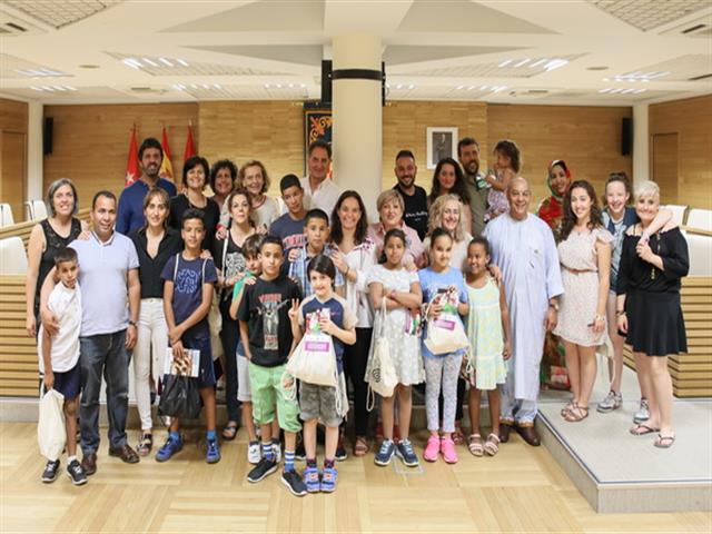 Getafe dio la bienvenida a los niños y niñas saharauis que pasarán el verano con familias de acogida