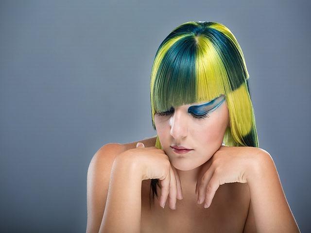 KAIROS PELUQUEROS, TRATAMIENTOS CAPILARES, COLORACIÓN VEGANA, COLORACION CON BARROS, PELUQUERÍA REDKEN SEÑORAS Y CABALLEROS EN GETAFE 