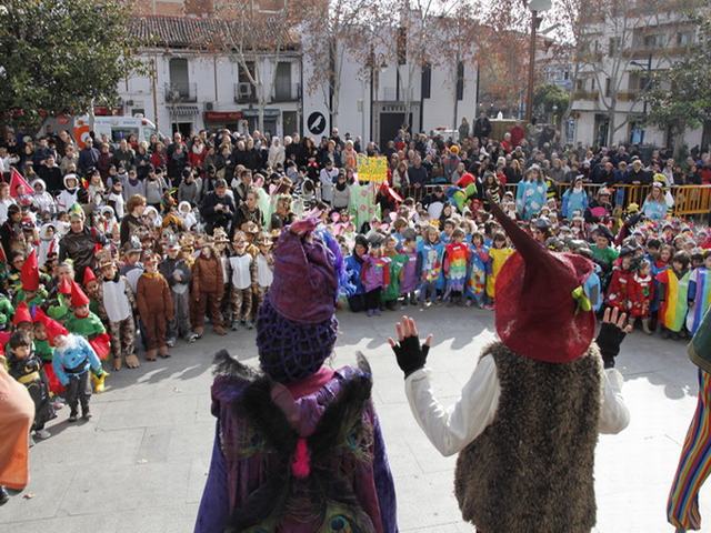 Más de 700 niños y niñas han participado en los desfiles de murguitas que han dado comienzo al carnaval de Getafe