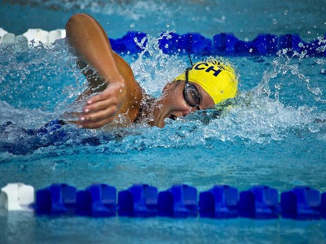 El próximo viernes se abre el período de preinscripciones para la Campaña de Natación de Invierno 2015-2016, del complejo deportivo municipal Alhóndiga-Sector 3