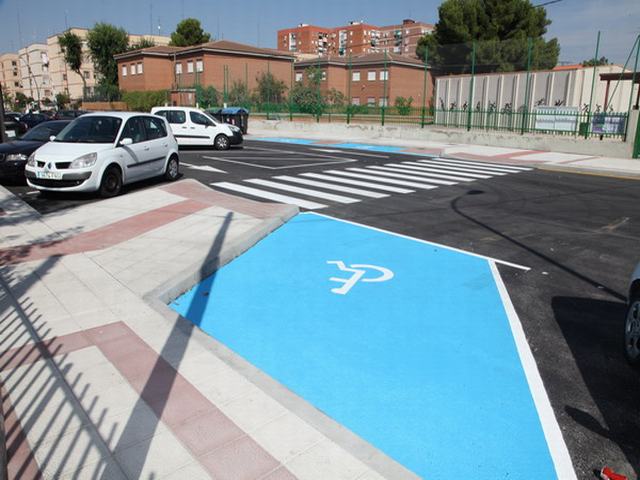 El Ayuntamiento de Getafe mejora la circulación y la accesibilidad del tramo de la calle Zaragoza que da acceso al instituto Laguna de Joatzel y al colegio Jorge Guillén