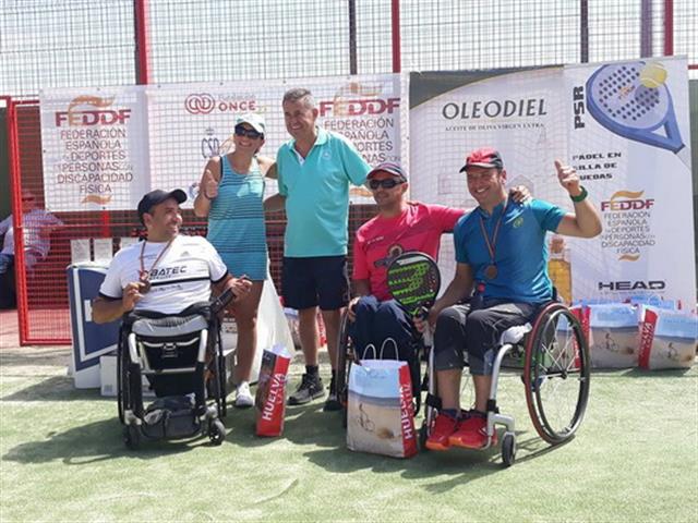 Los getafenses Óscar Agea y Diana Cantalejo se proclaman campeones de España de Pádel en Silla de Ruedas