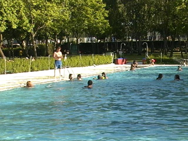 Ya se está tramitando la apertura de un quiosco bar para la piscina del complejo Alhóndiga – Sector III