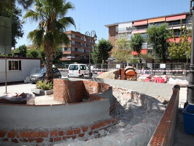 Obras de remodelación de la Plaza de España y ampliación del polideportivo de El Bercial