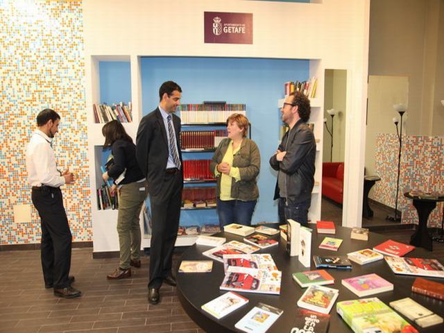 El Ayuntamiento de Getafe colabora con la puesta en marcha de la nueva sala de lectura del centro comercial Getafe 3