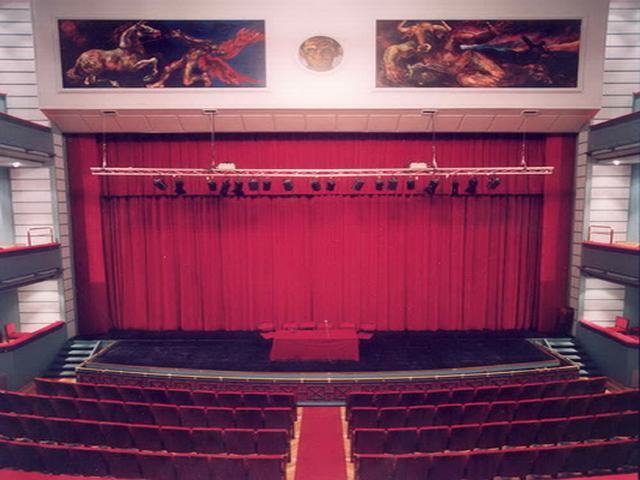 Un espectáculo infantil y un concierto solidario, actos destacados en el Teatro Federico García Lorca