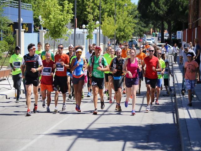 El ultrafondista vasco Óscar Pasarín hizo escala en Getafe en su recorrido de 1200 km en defensa de los derechos de refugiados y migrantes